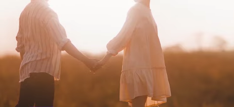 1227-13-signs-your-partner-truly-loves-you-even-if-they-dont-always-show-it-00-06-11