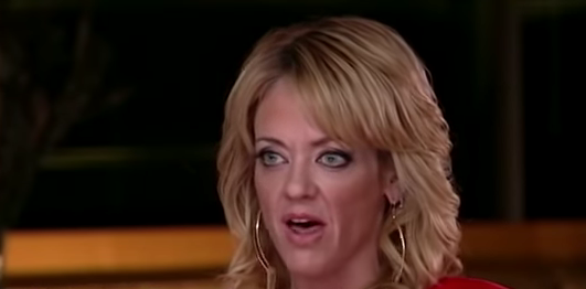 1258-lisa-robin-kelly-interview-mugshot-arrest-discussed-by-that-70s-show-star-00-01-23