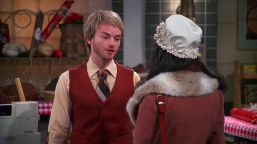 4x19-part-2-jackie-kisses-the-cheese-guy-that-70s-show-funniest-moments-00-00-43