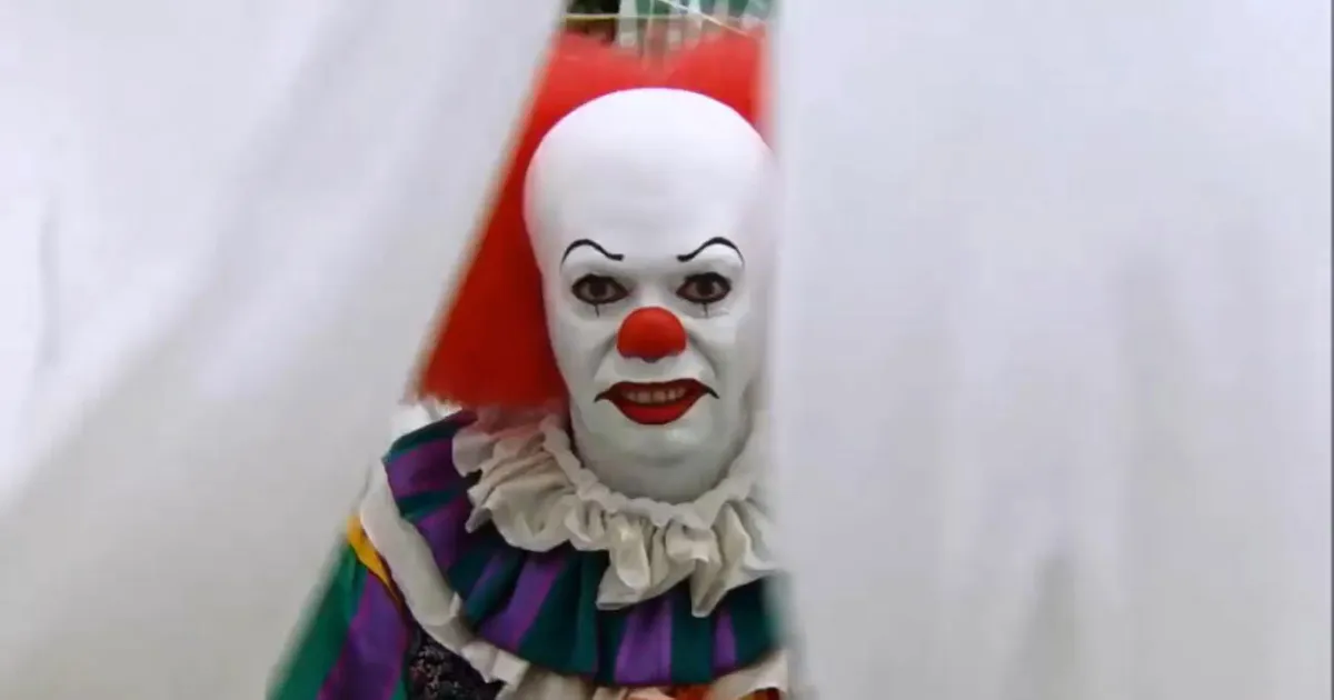 54ab9bab172ae8641665efa3949a621783-07-pennywise-it-1990-rsocial-w1200