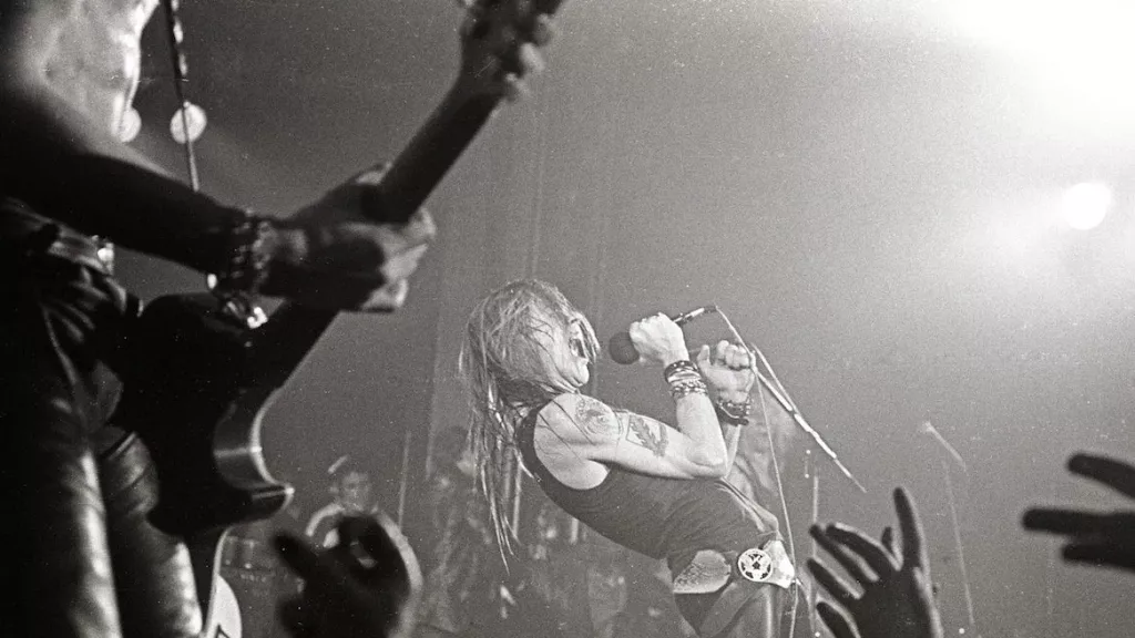 axl-rose-ritz-1988-e1485037738950-1