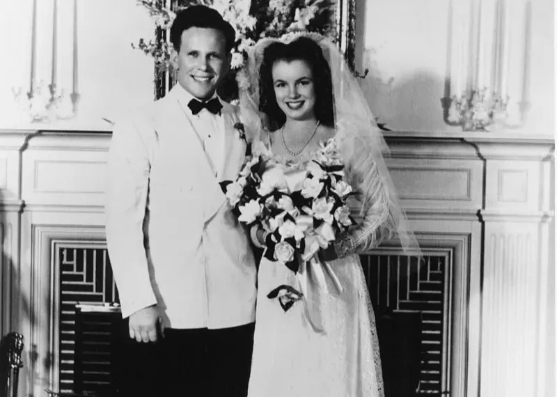 gettyimages-607439000-vintage-celebrity-weddings-that-will-transport-you-through-time-marylin-monroe-and-james-dougherty-jpg-pro-cmg