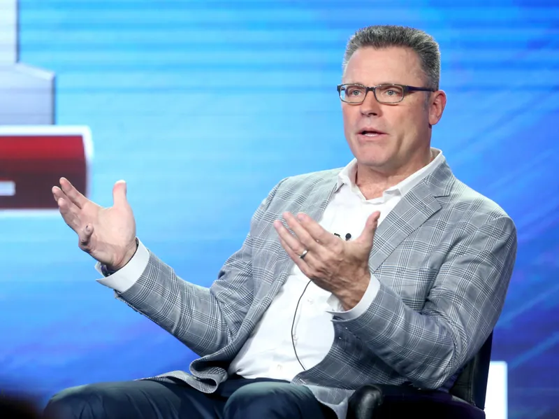 gettyimages-631503712-you-wont-believe-how-much-these-sportscasters-got-paid-last-year-howie-long-scaled-jpg-pro-cmg-2