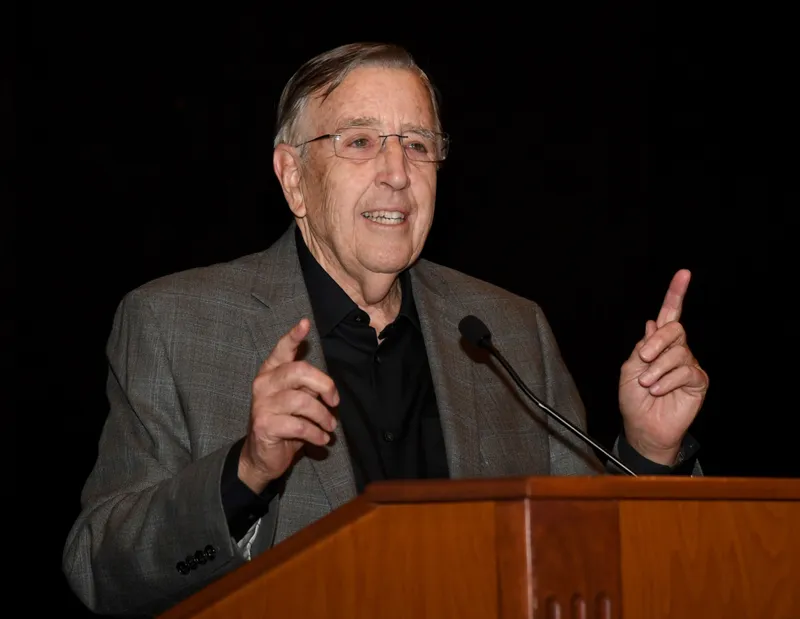 gettyimages-633744060-you-wont-believe-how-much-these-sportscasters-got-paid-last-year-brent-musburger-scaled-jpg-pro-cmg