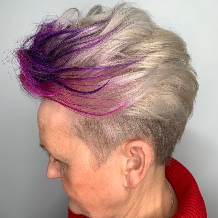 short-blonde-hair-with-pink-highlights