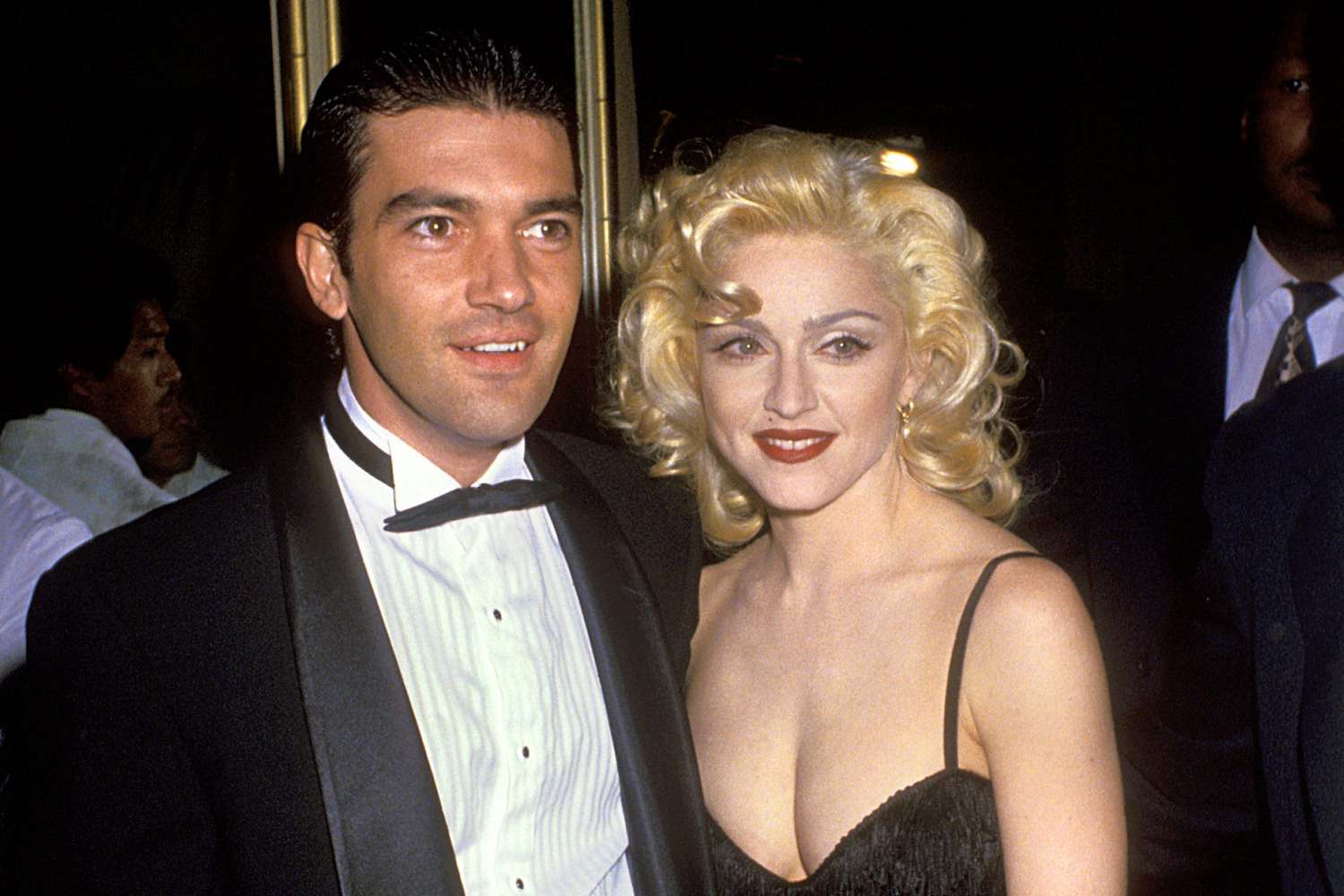 antonio-banderas-madonna-2000-ec0b5978e72d478697b48328e7e87015