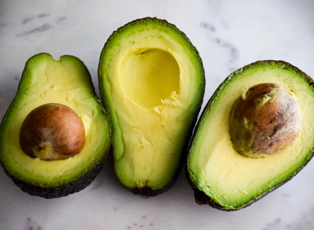 avocados-cut-in-half