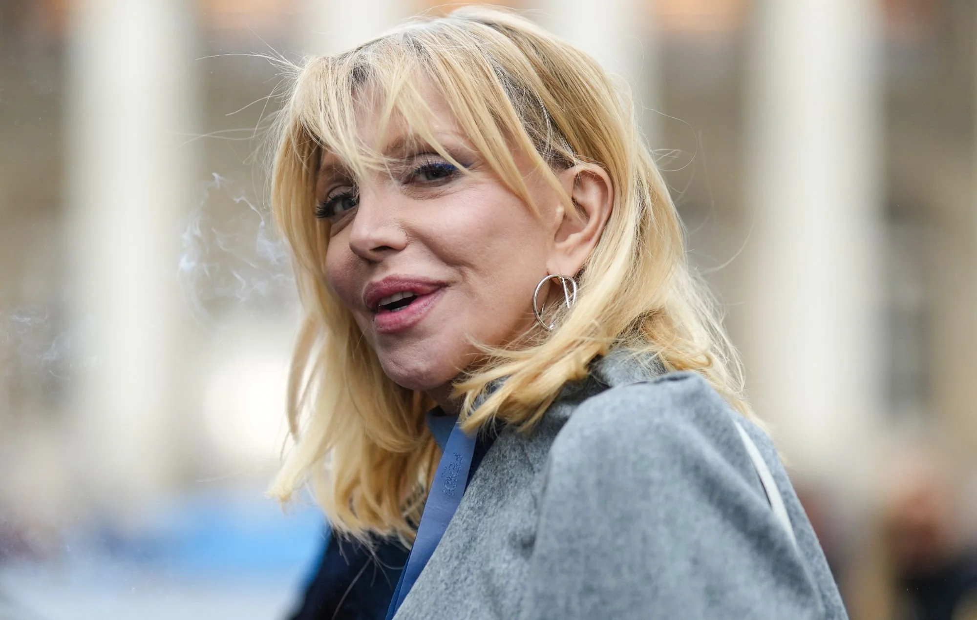 courtney-love-says-met-gala-tributes-were-total-disrespect-v0-y_hzygehr9obiptzrr1uhze40r4vkvlzepjphciow_e