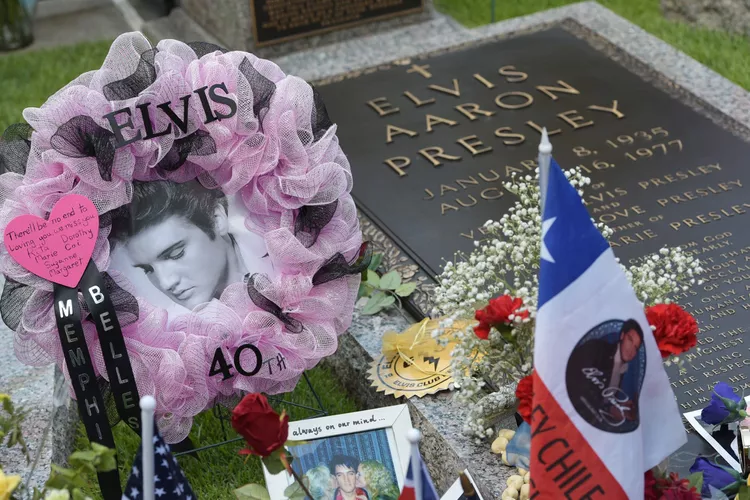 elvis-dead