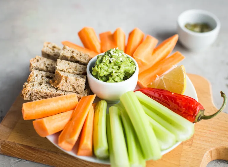 guacamole-carrots-celery-pepper-bread-vegetables-1