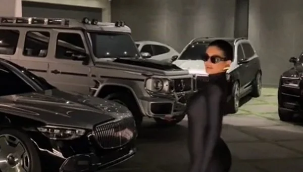 kylie-car