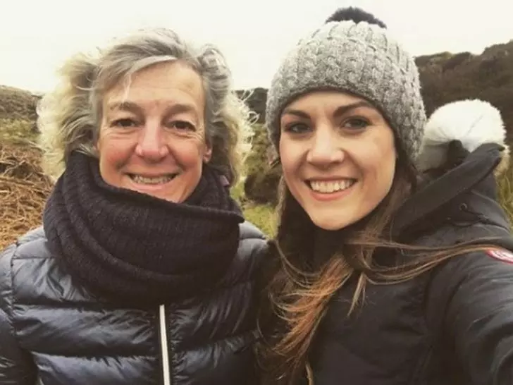 lovebirds-were-about-to-get-married-but-their-moms-found-something-strange_1