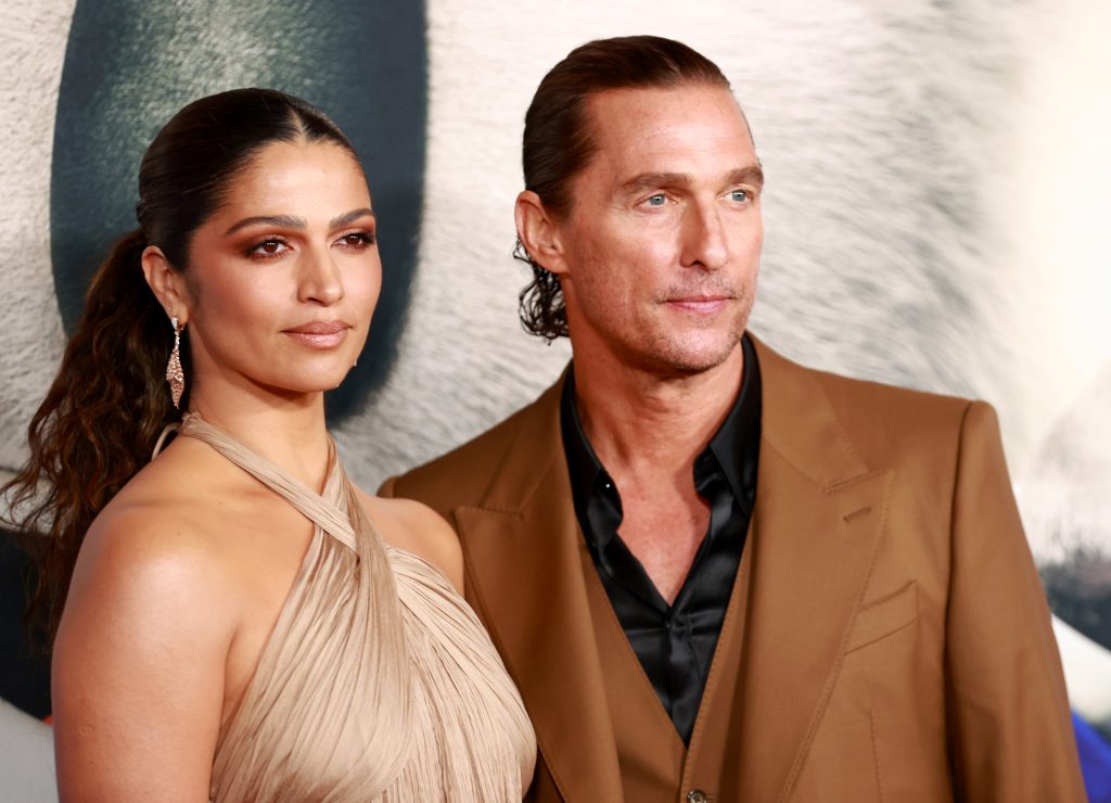 premiere-of-illuminations-sing-2-arrivals