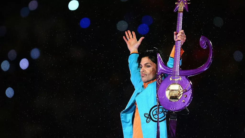 prince-superbowl-2007-a-billboard-fea-1500
