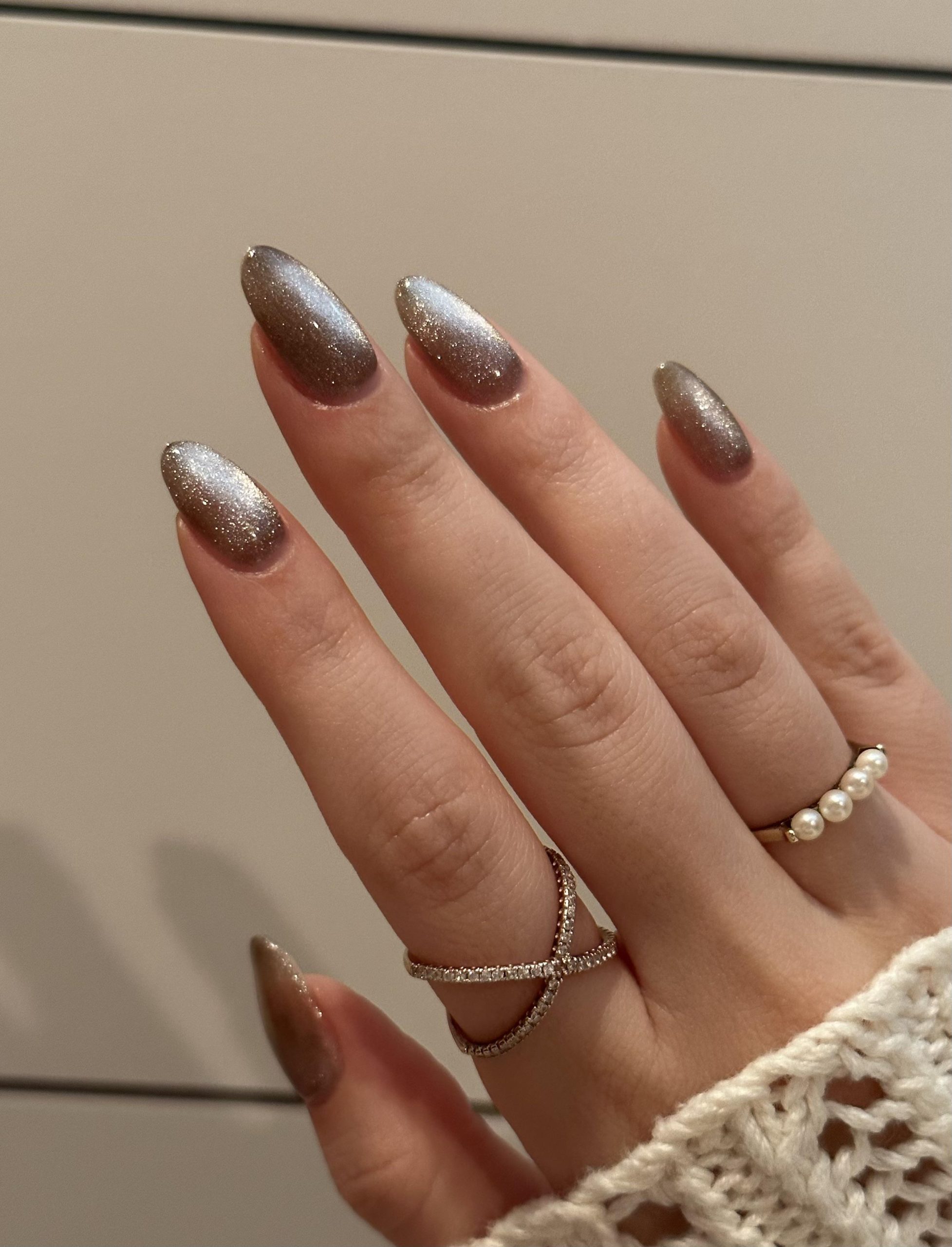 velvet-nails