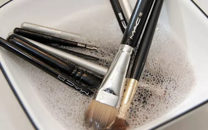 youre-wrong-about-how-often-these-20-household-items-need-to-be-cleaned_6