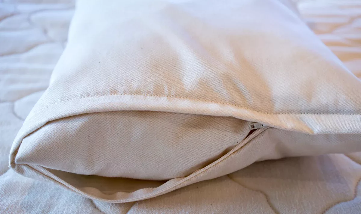 zippered-pillow-protector_1200x800