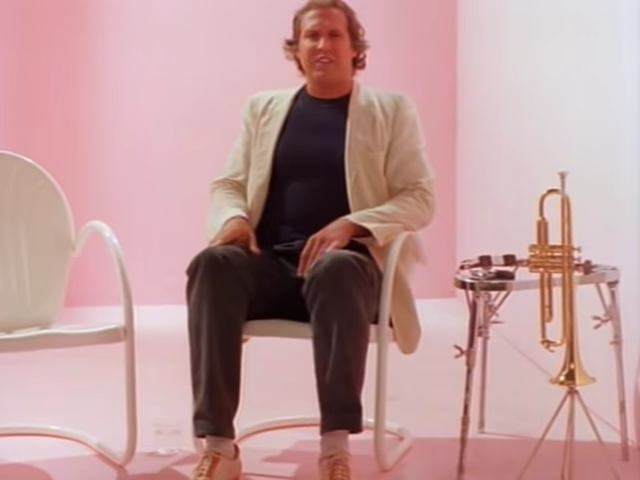 1299-paul-simon-you-can-call-me-al-official-video-00-00-41