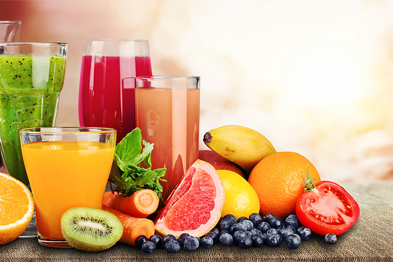 composition-of-fruits-and-glasses-of-juice