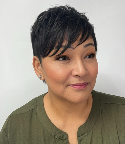 73-pretty-short-feathered-pixie-for-fine-hair