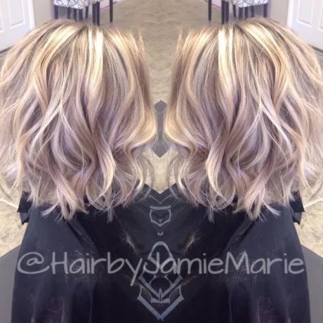 9-wavy-blonde-bob-1