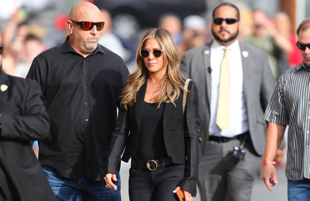 article-image-bodyguard-jennifer-aniston-1