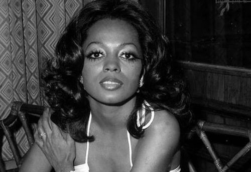 diana-ross-posing-in-white-dress