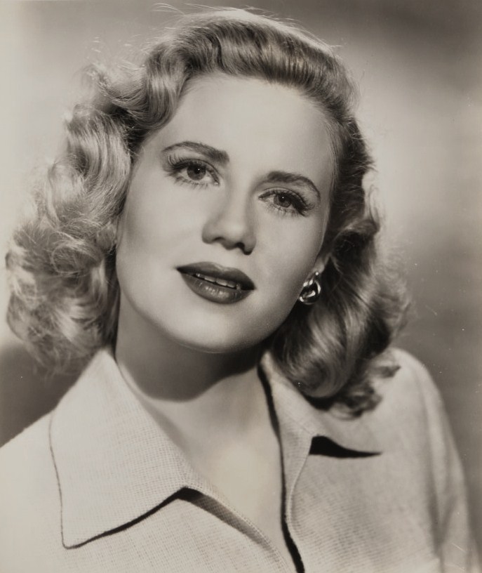 jacqueline_white_in_crossfire