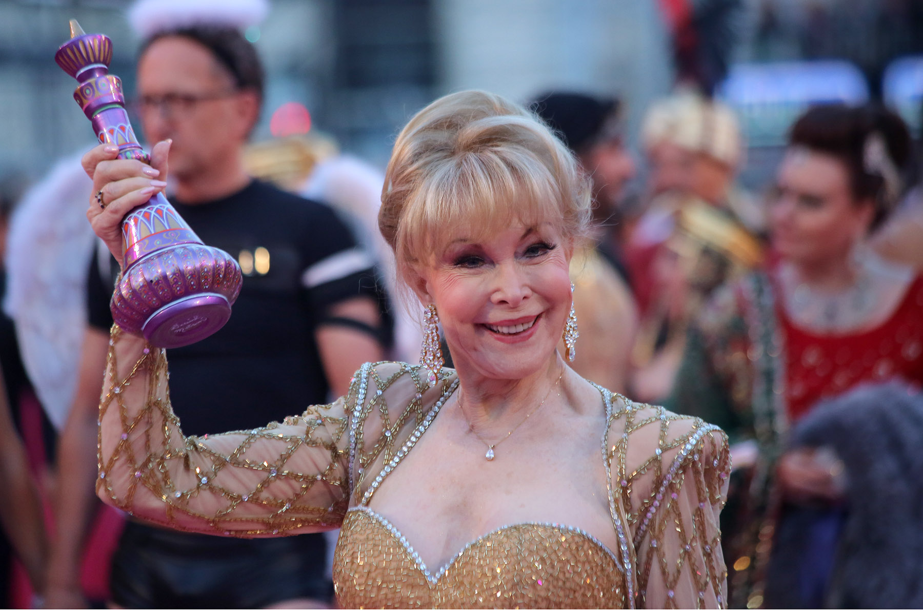 barbara-eden-life-ball-2013