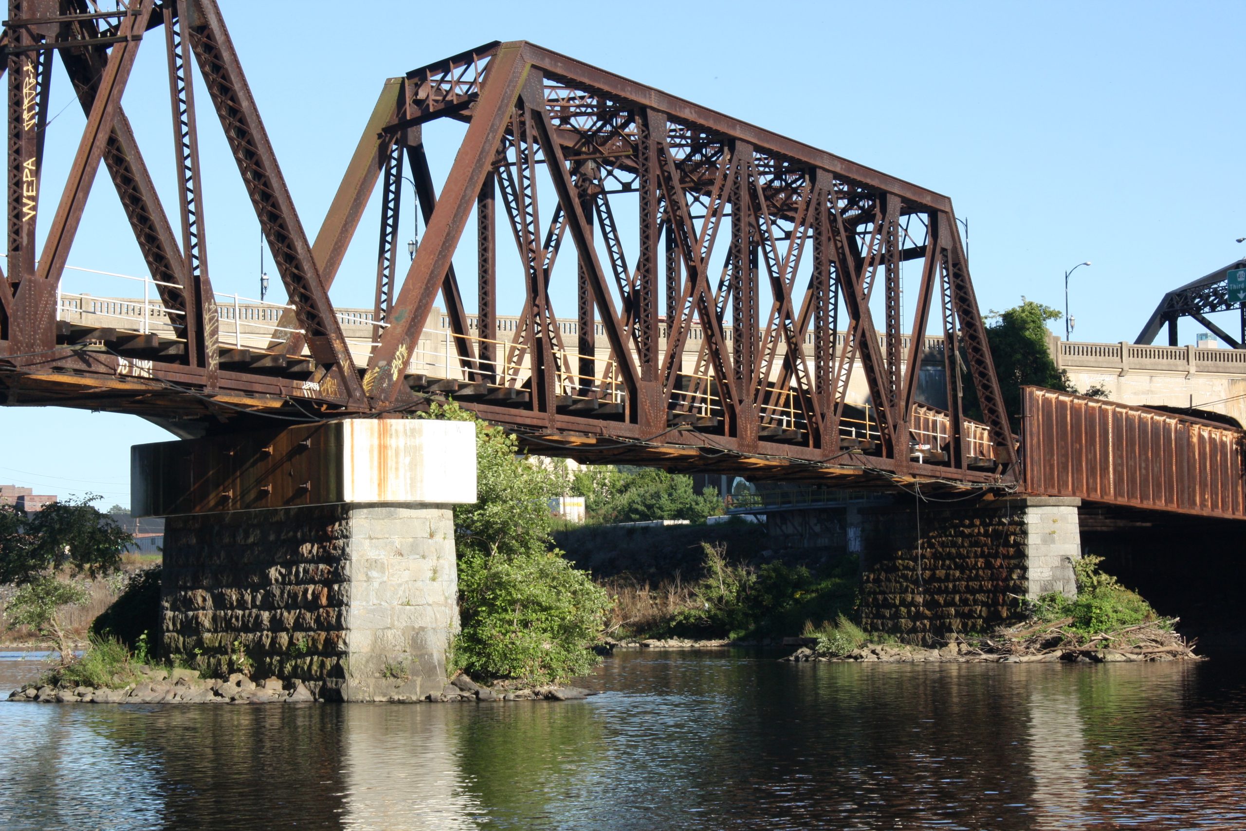 railway_bridge_over_lehigh_river_bethlehem_pa_02
