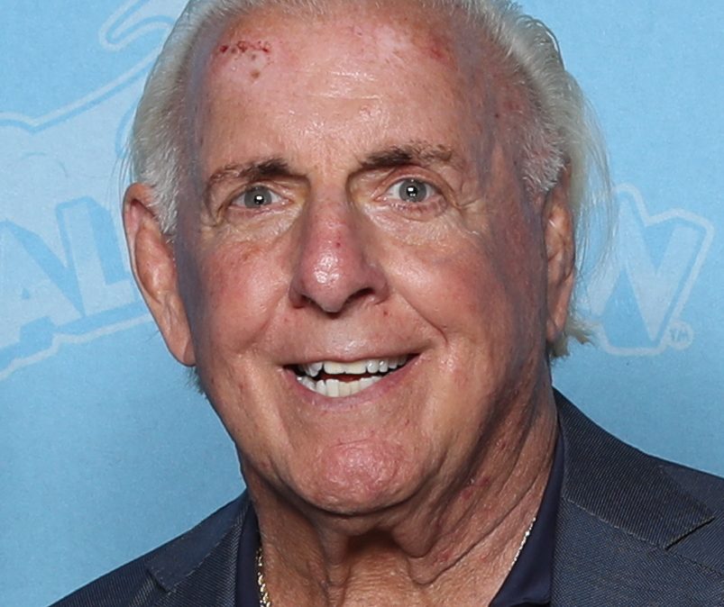 ric_flair_photo_op_galaxycon_raleigh_2019