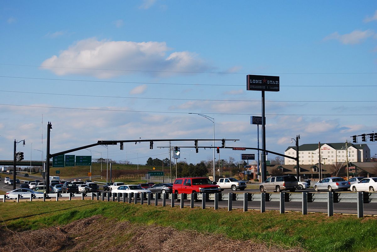 tuscaloosa-traffic-alabama-highway-69-and-skyland-boulevard-d089b2f4c6ca6f30-2