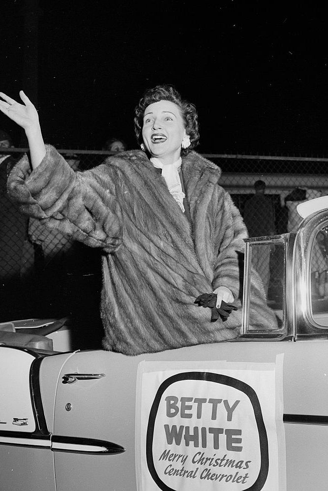 actress-betty-white-is-honored-as-she-rides-in-a-chevrolet-news-photo-1578769754