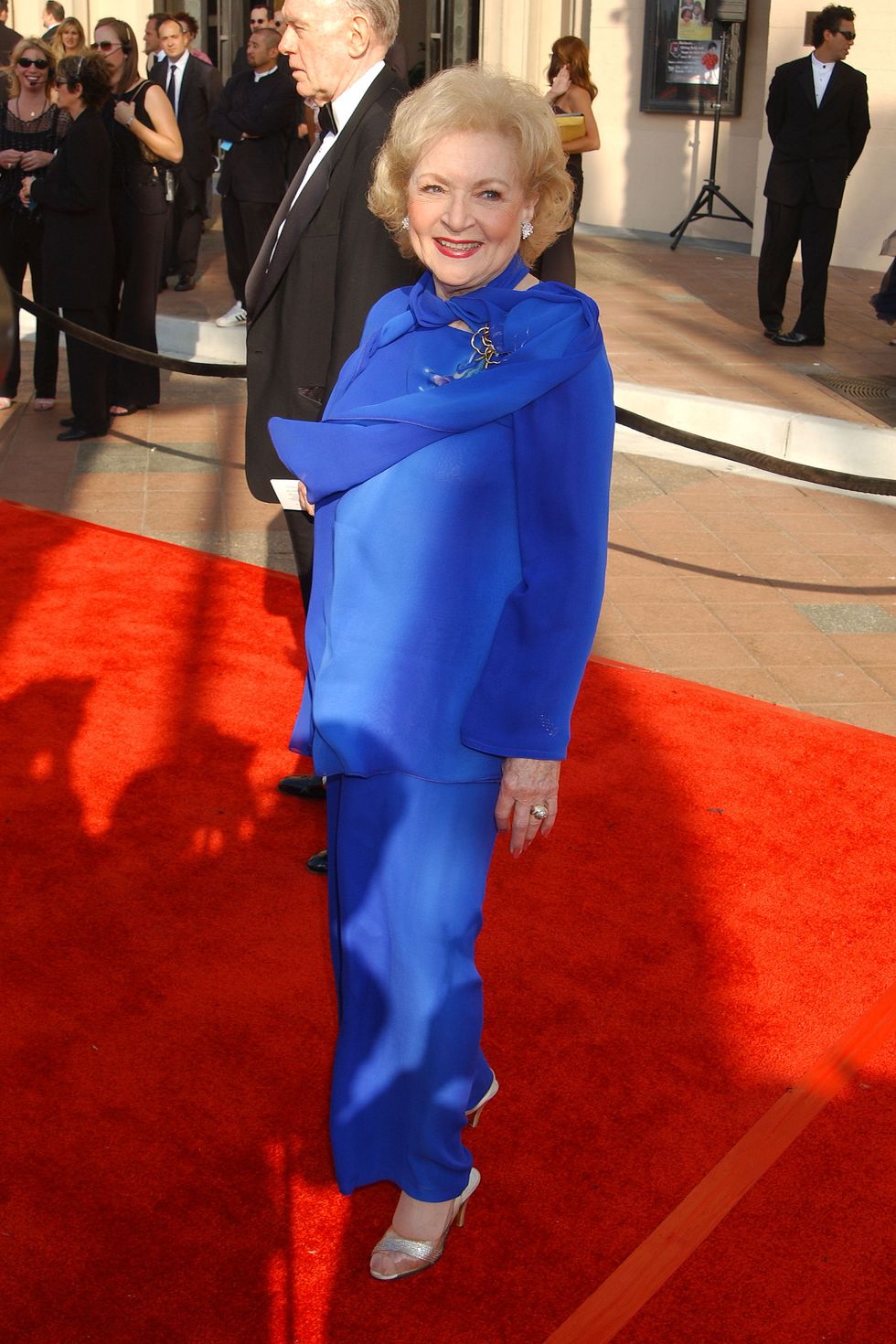 betty-white-during-2003-emmy-creative-arts-awards-arrivals-news-photo-1578775939