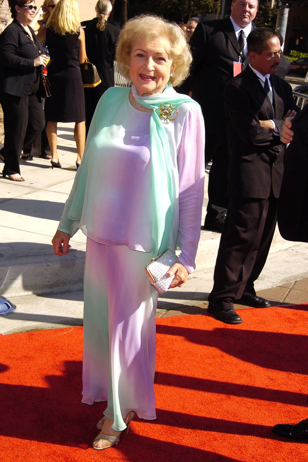 betty-white-during-2004-emmy-creative-arts-awards-arrivals-news-photo-1578778513