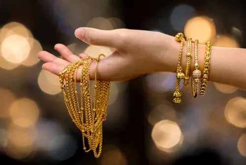 gold-jewelry