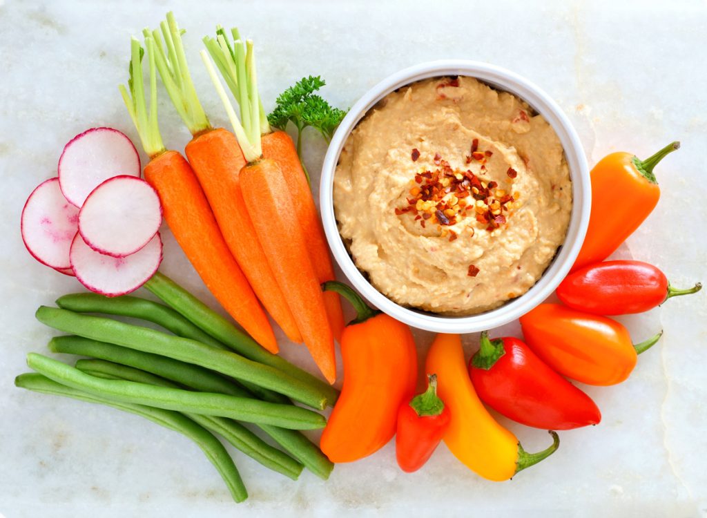 hummus-veggies-peppers-carrots-vegetables-snack
