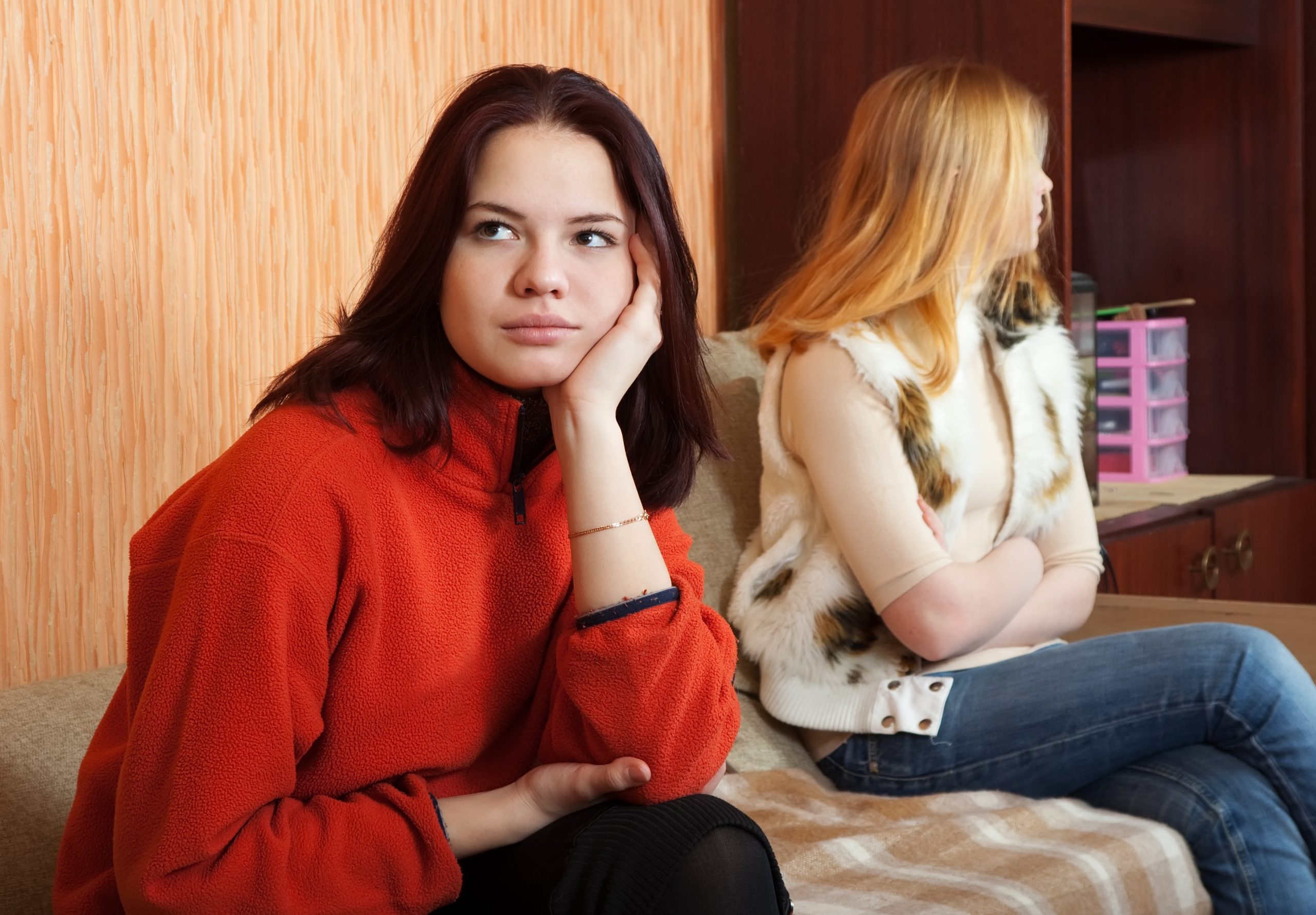 girls-having-quarrel-at-home