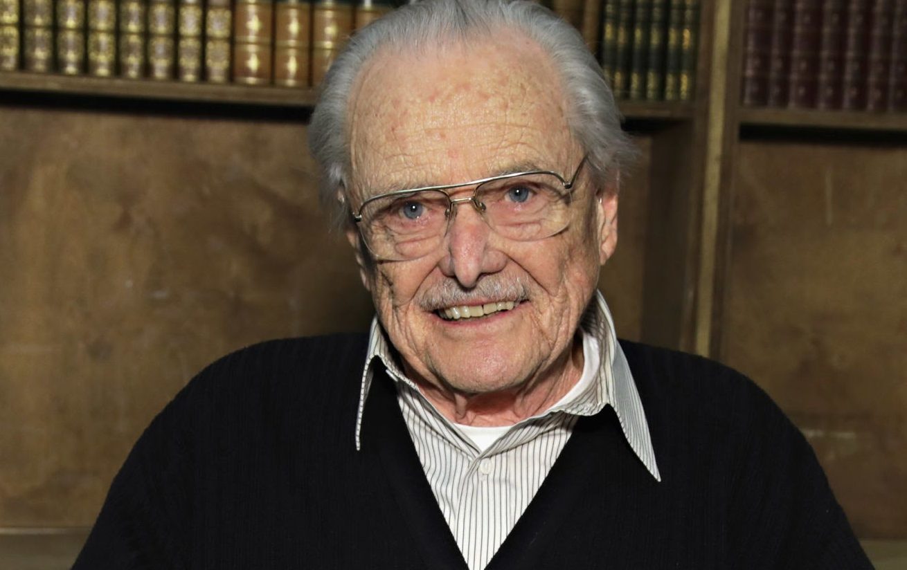 william-daniels-signs-copies-there-i-go-again-how-i-came-to-be-mr-feeny-john-adams-dr-craig-kitt-and-many-others