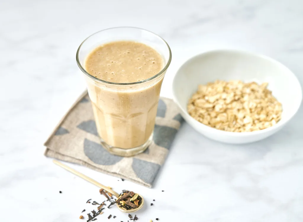 oat-chai-smoothie
