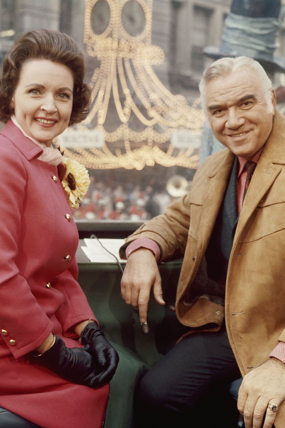 pictured-hosts-betty-white-lorne-greene-during-1966-macys-news-photo-1578771801