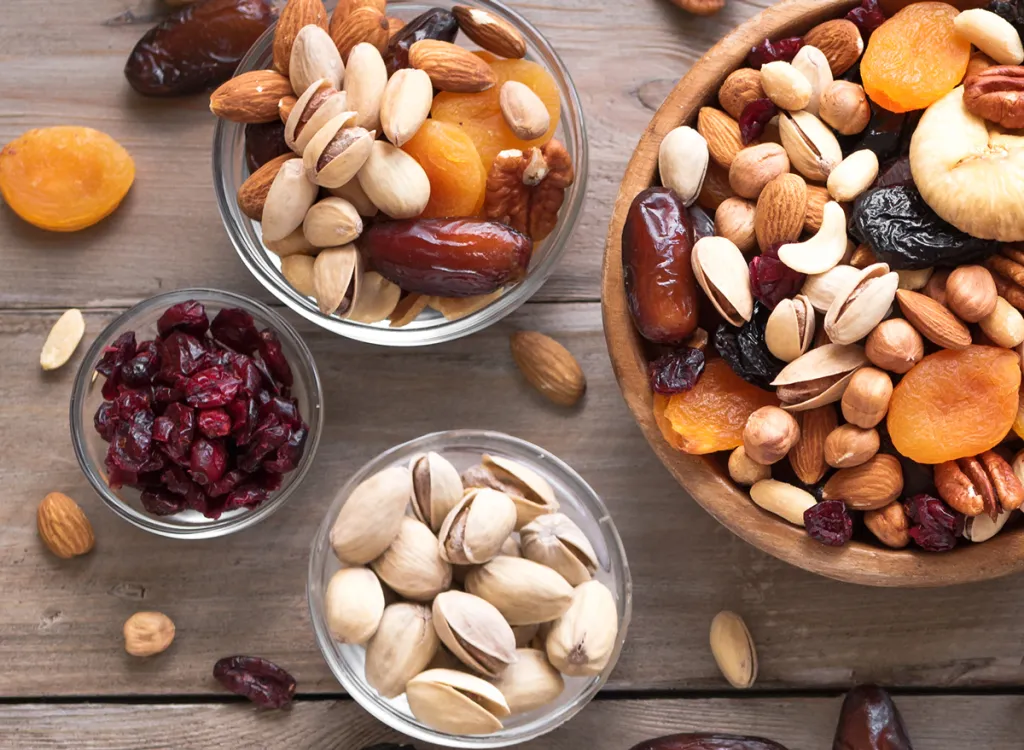pistachio-trail-mix