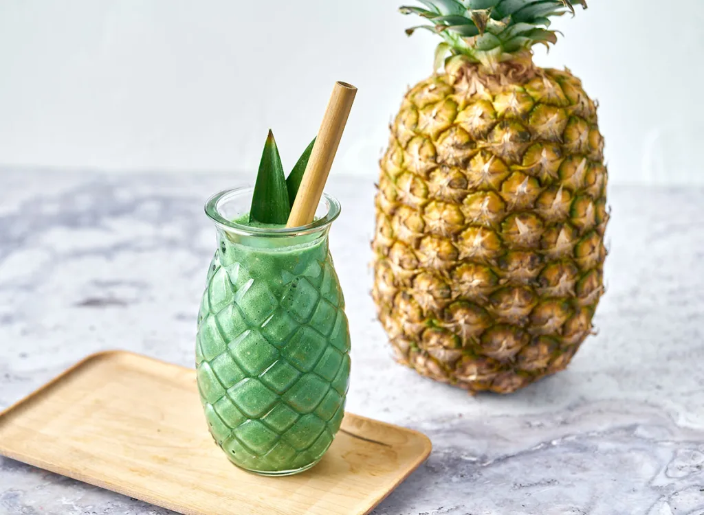 spirulina-pina-colada-smoothie