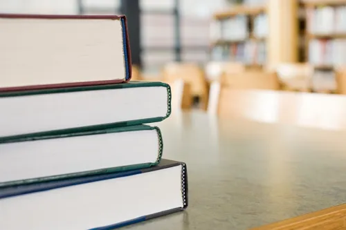 stack-of-self-help-books
