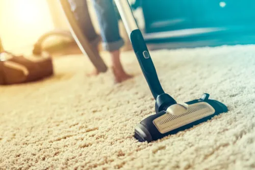 vacuuming-carpet