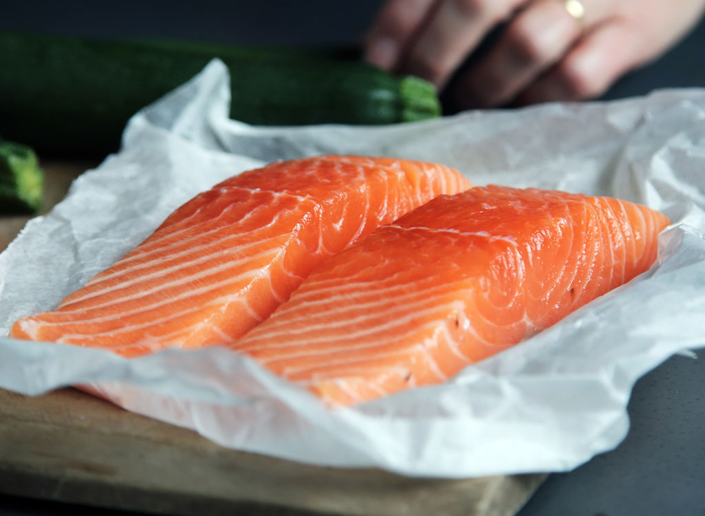 wild-salmon-fillet-carolineattwood-unsplash