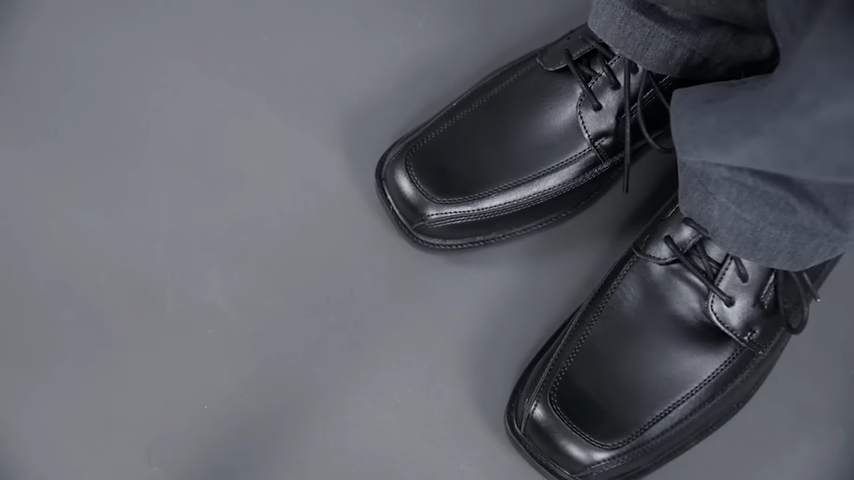 100-9-style-mistakes-that-make-you-look-old-stop-wearing-this-00-04-15