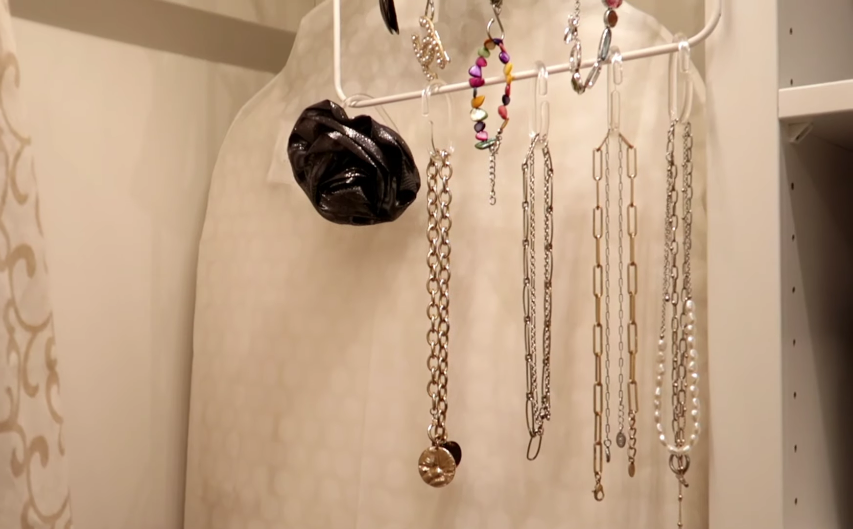 132-home-organization-hacks-surprising-ways-to-use-everyday-organizers-00-04-41