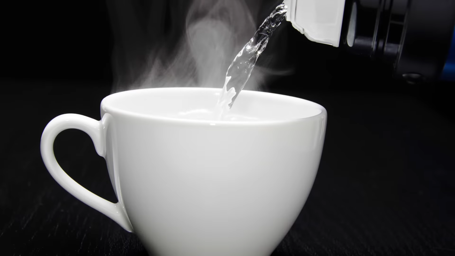 146-8-powerful-health-benefits-of-drinking-water-00-07-16