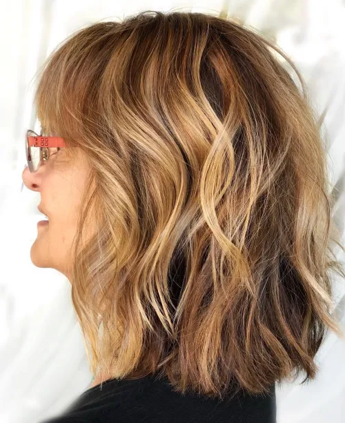 4-medium-wavy-hairstyle-for-thick-hair-over-50